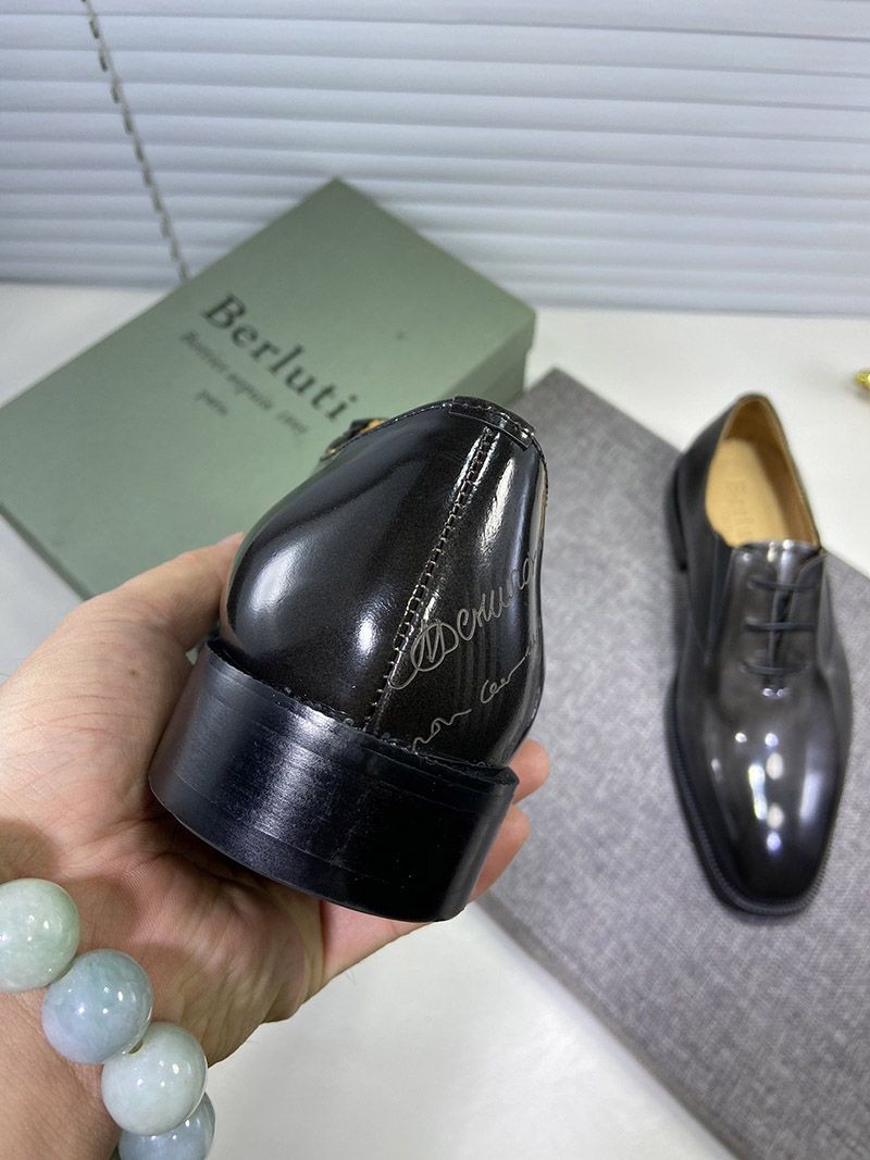 新色☆希少 ベルルッティスーパーコピー  パティーヌ 靴 beh99000代引きを販売