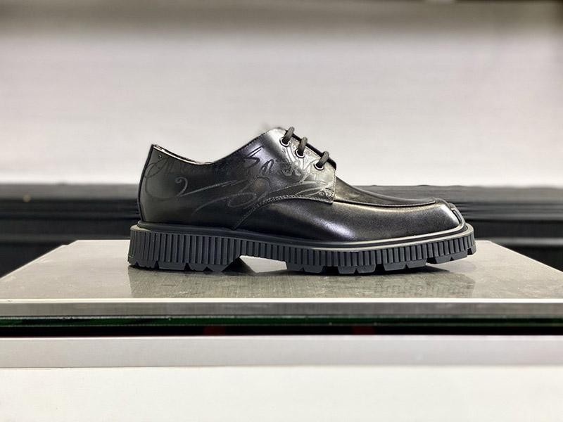 ベルルッティ 偽物★ CLASSIC★ ヴェネチアレザー bej28229激安送料無料
