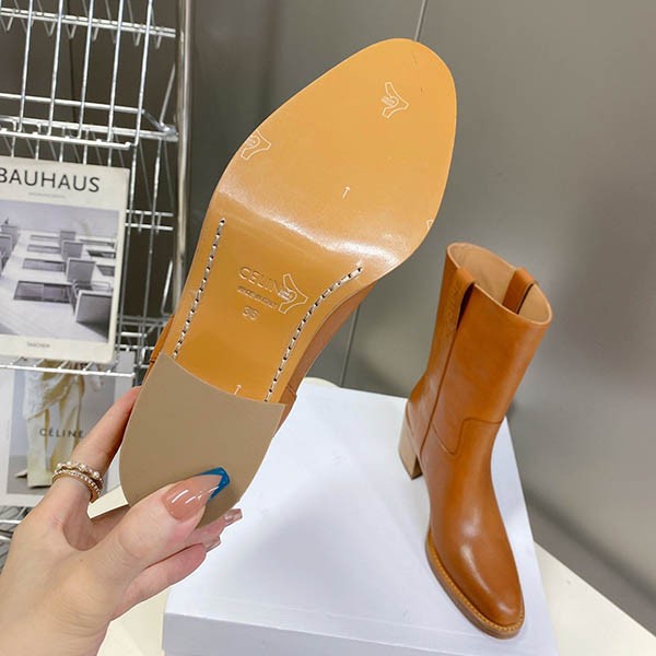 すぐ届 セリーヌ ロゴエンボ コンデ ミドルブーツ コピー 349113492C品質保証