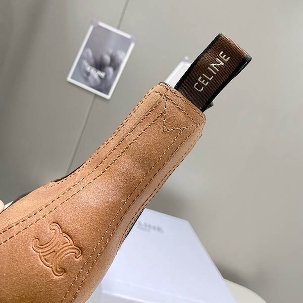 入手困難 セリーヌ マーガレット ブラック チェルシーブーツ コピー Cem44784代引きを販売