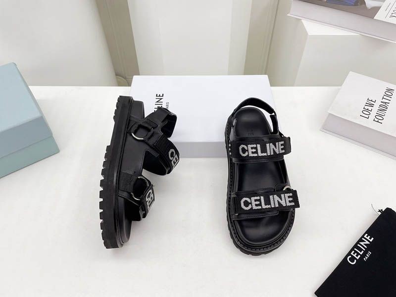 最安値挑戦 セリーヌ バルキー アウトドア サンダル カーフスキン Ceq77434N級品