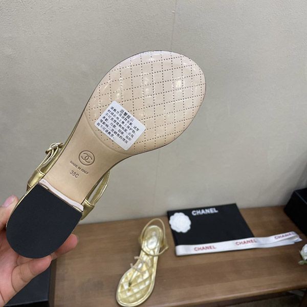 入手困難シャネル スーパーコピー サンダル CCロゴ shb44332品質保証