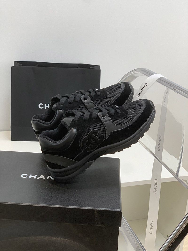 一目惚れ♪シャネル 超限定♡大きなCCがお目立ち♪スニーカー コピー shd41405N級品