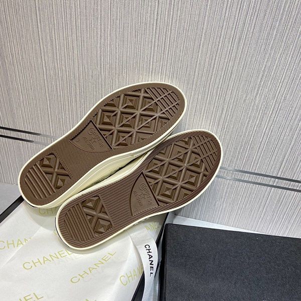 ★日本!!人気！シャネル コンバース コラボ スニーカー 偽物 she99565代引きを販売
