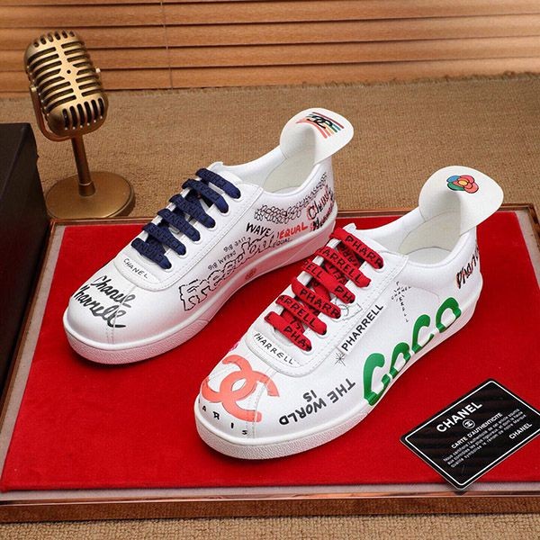 争奪戦シャネル ×ファレル（Pharrell ）コピー★激レアスニーカー shn99687通販