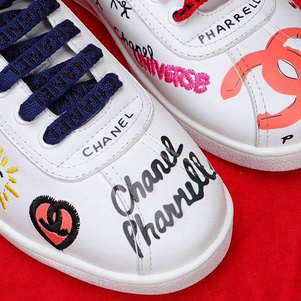 争奪戦シャネル ×ファレル（Pharrell ）コピー★激レアスニーカー shn99687代引きを販売