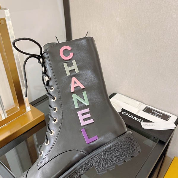 すぐ届く シャネル☆上質な女性のための レースアップ ブーツ コピー shu83412代引きを販売