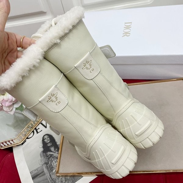 入手困難品！ディオール もこもこ ブーツ コピー dej34368