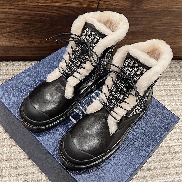 定番 ディオール EMPREINTE ヒール ショート コピー ブーツ deq93643高い品質