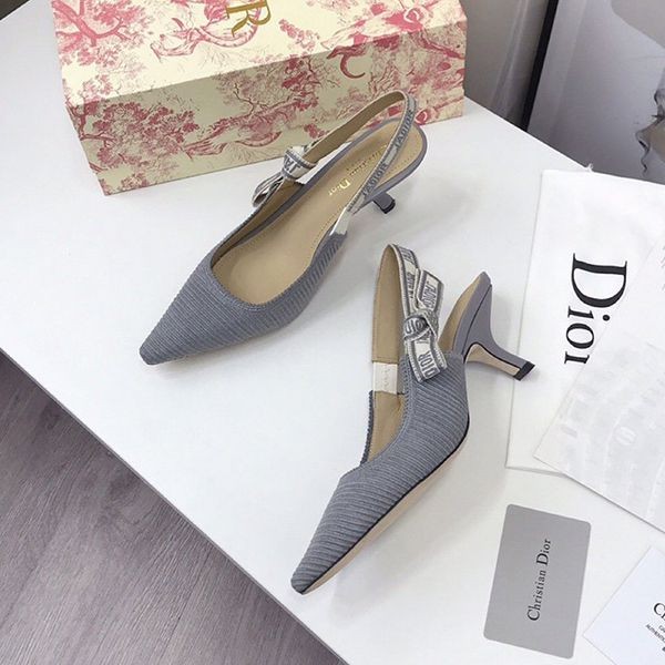 【使い勝手抜群】ディオール コピー スリングバックパンプス★テクニカルファブリック det82267代引きを販売