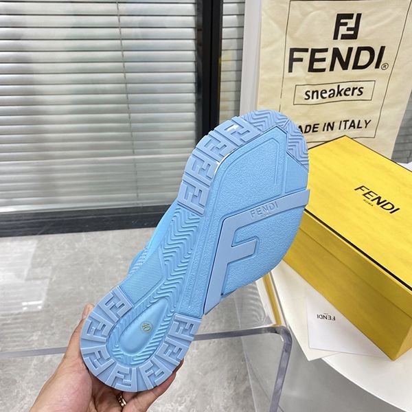 フェンディ フロー ランニングスニーカー 履き心地の良い fed56683品質保証