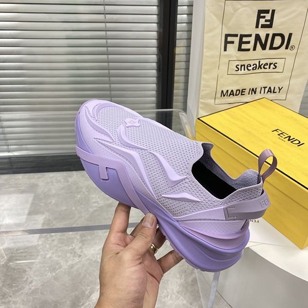 フェンディ フロー ランニングスニーカー 【人気商品】 feg52214N級品