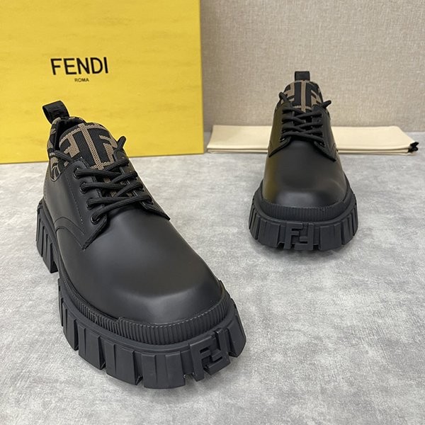 完売必至 フェンディ コピー レースアップレザーシューズ fej64302通販