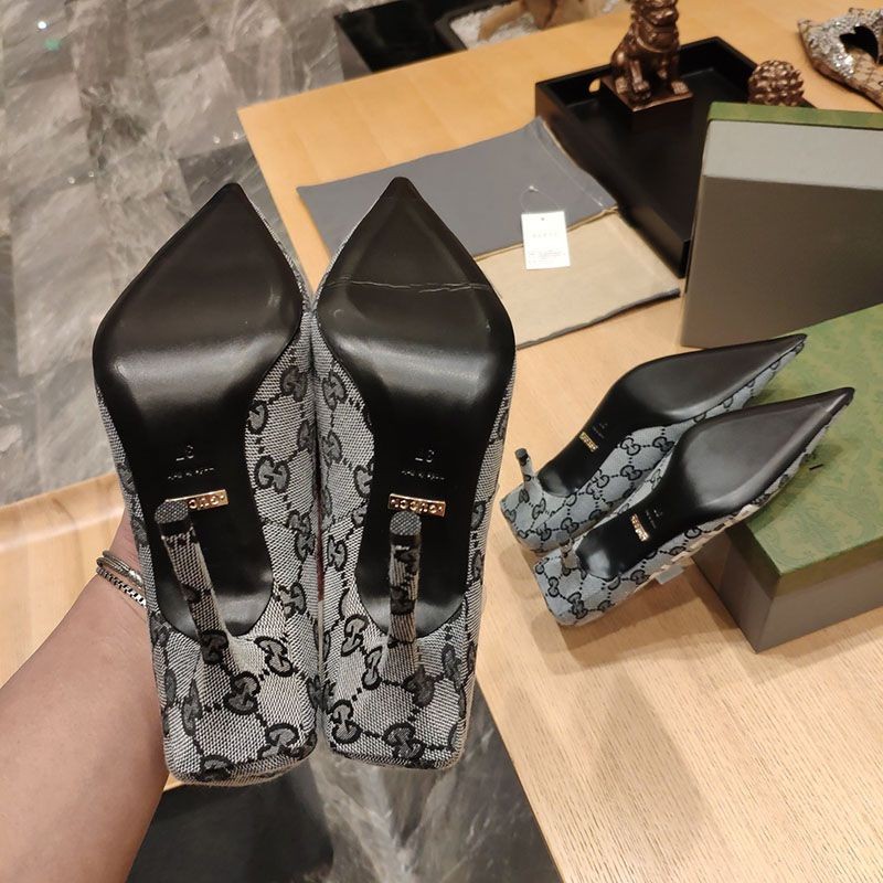 日本未入荷 グッチxバレンシアガ スクエアナイフ パンプス guy04122N級品