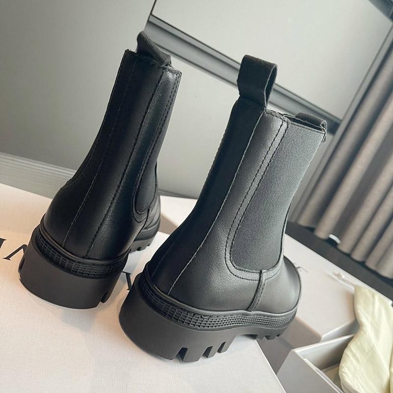 新作 お洒落に♪ ロエベ ブーツ コピー CHELSEA BOOT カーフ サイドゴアブーツ lou35699代引きを販売