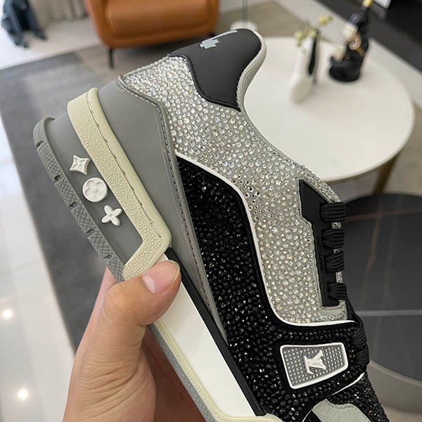 日本未入荷ルイヴィトン コピー LV トレイナー・ライン スニーカー 1AA6PV人気