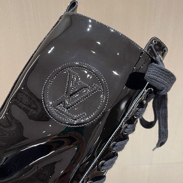お洒落 ルイヴィトン フラットハイブーツ スーパーコピー vuc25999最高級