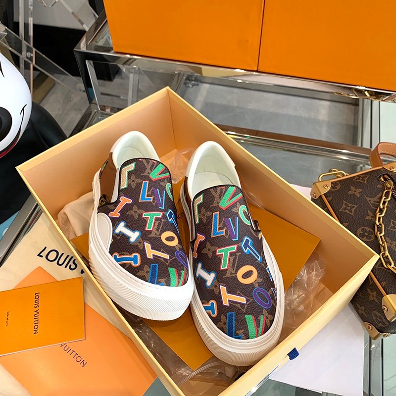 目を惹くカラー ルイヴィトン スニーカー 偽物☆LV x NBA コラボ☆LVオリ・ライン vup99810高い品質