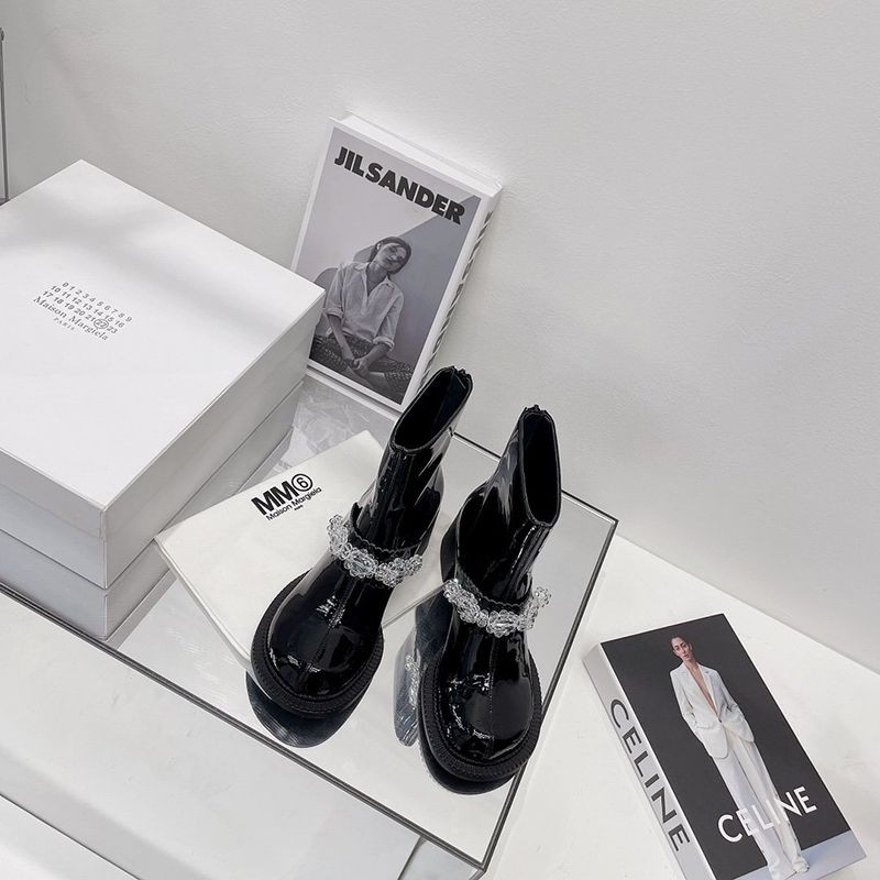 欲しい♡超限定♪メゾン マルジェラ スーパーコピー メリージェーン パンプス ポリッシュドレザー Maw45511激安送料無料