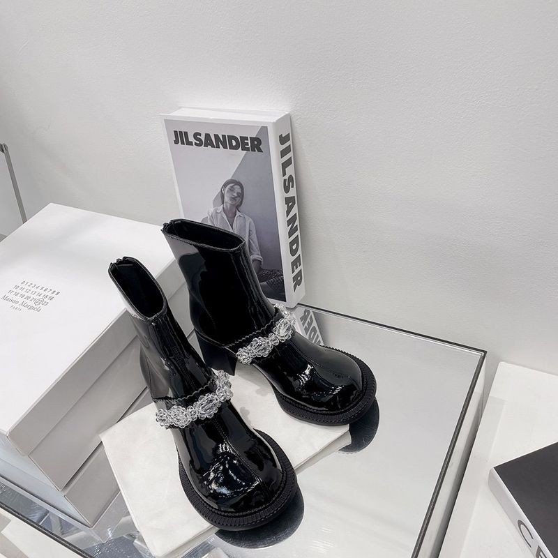 欲しい♡超限定♪メゾン マルジェラ スーパーコピー メリージェーン パンプス ポリッシュドレザー Maw45511代引きを販売