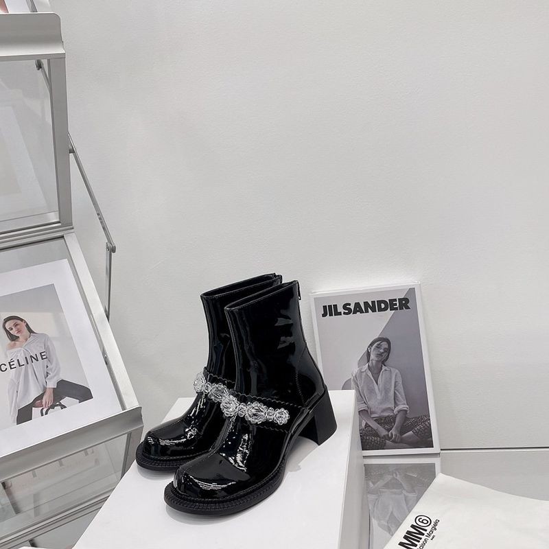 欲しい♡超限定♪メゾン マルジェラ スーパーコピー メリージェーン パンプス ポリッシュドレザー Maw45511品質保証