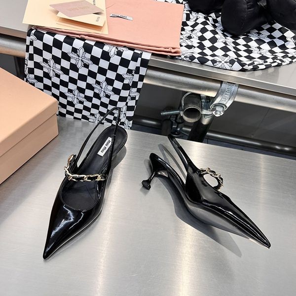 早い者勝ち♡ミュウミュウ 偽物 パンプス  ヒール5.5cm mya26338N級品