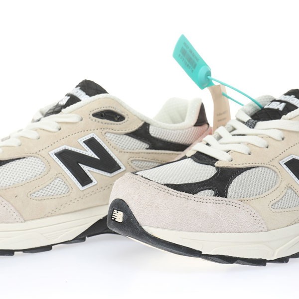 ☆超人気☆キス × ニューバランス ピスタチオ コレクション コピー M990V3 nyg67510代引きを販売