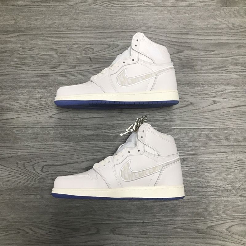 ディオール x ナイキ エアジョーダン1 コピー ハイ OG プロトタイプ AJ1 384664-006最高級