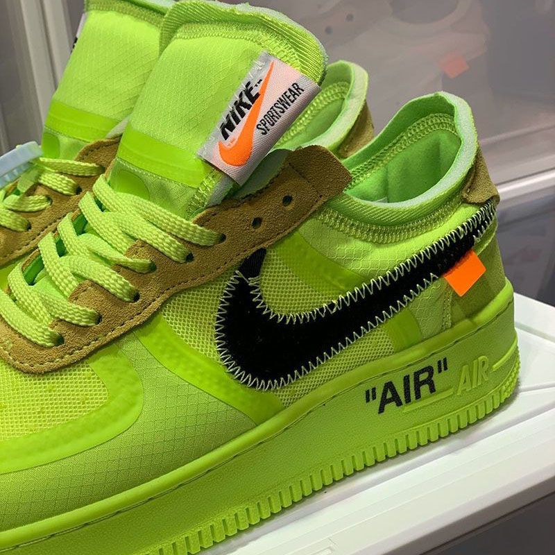 【日本未発売】履き心地オフホワイト×ナイキ スーパーコピー エアフォース1 ロー ボルト エアフォースワン AF1 AO4606-700N級品