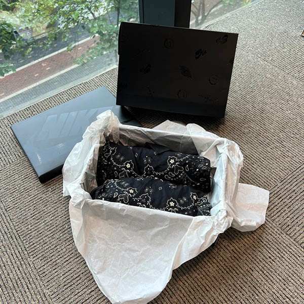 トラヴィス ブラックファントム コピー ナイキ エアジョーダン1 ロー OG DM7866-001
