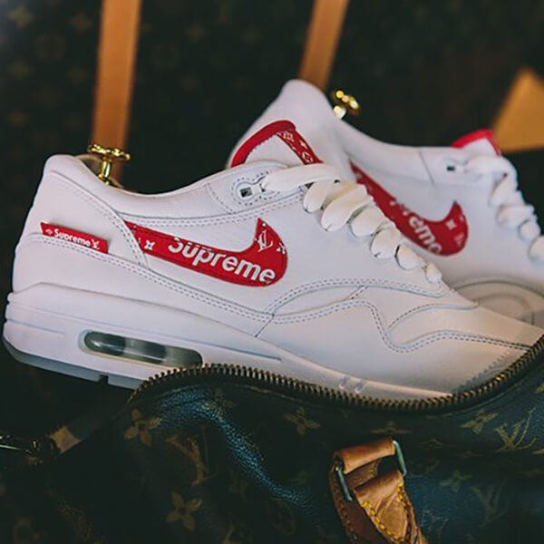 追跡付 シュプリーム ルイヴィトン ナイキ エアマックス 1 コピー AIR MAX 1 カスタムが海外で話題に！ nah00495激安送料無料