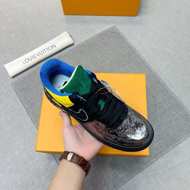 ★日本!!人気！ルイヴィトンXナイキ エアフォース1 コピー コラボスニーカー 完売必須 naj50985100%安全に到着