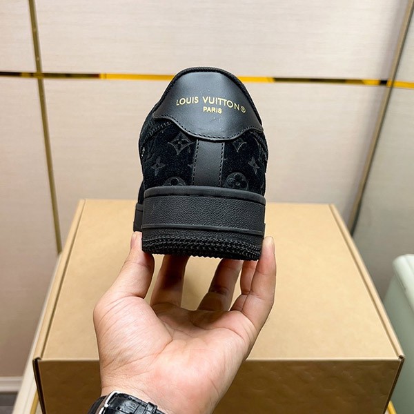 人気急上昇ルイヴィトンXナイキ エアフォース1 偽物 コラボ ロートップスニーカー vur18503代引きを販売