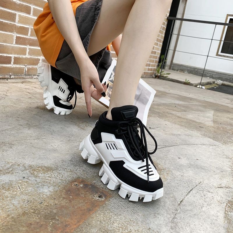 超話題!プラダ 偽物 クラウドバストサンダー ​スニーカー pua55884N級品