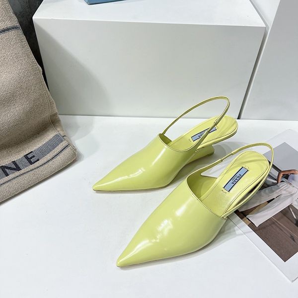 大人気！【プラダ】ロゴ プレックス サンダル コピー レザー pua70104高い品質