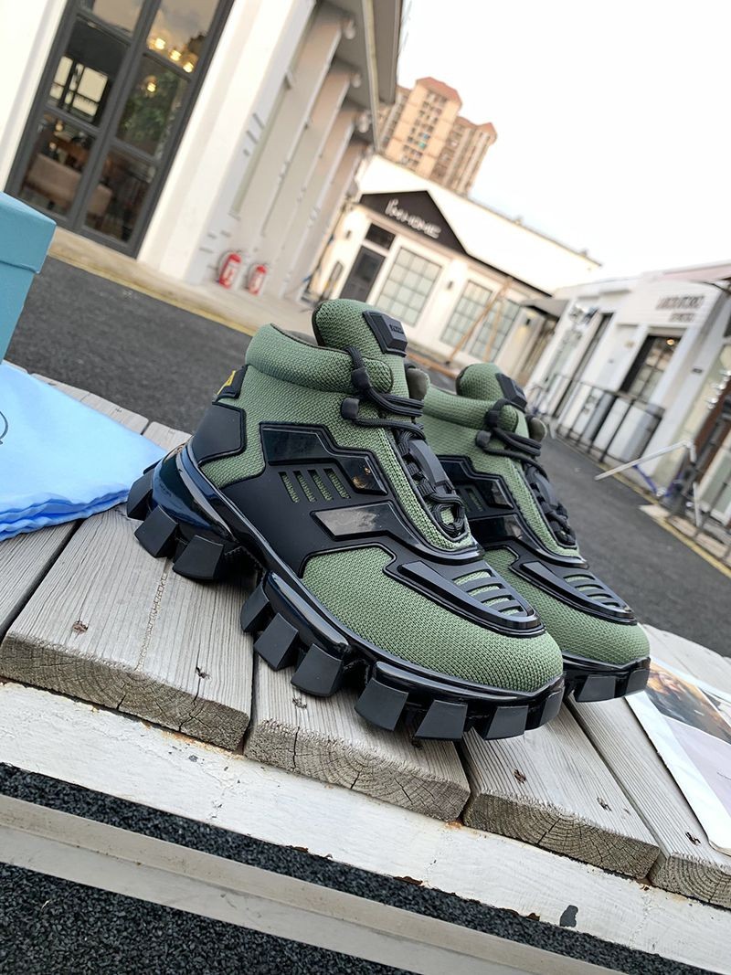 完売必至プラダ コピークラウドバストサンダー ​スニーカー pud98704激安送料無料