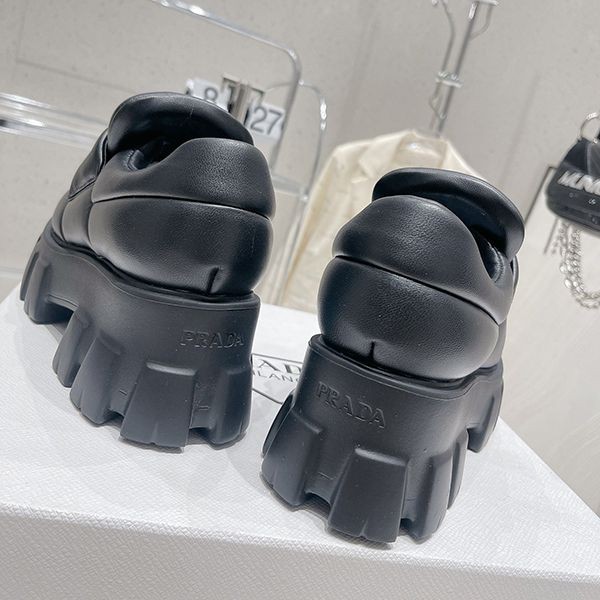 人気No1プラダ ソフト パデッドナッパレザー ローファー 偽物 puo27774高い品質