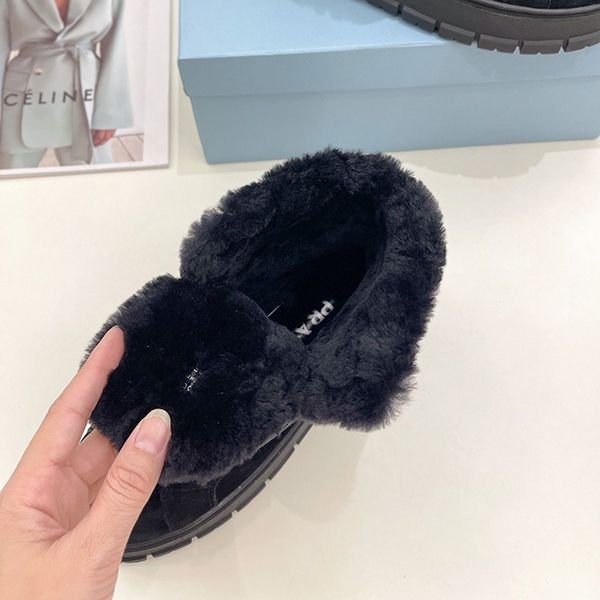 超話題!プラダ もこもこ ショートブーツ スーパーコピー puo91880N級品