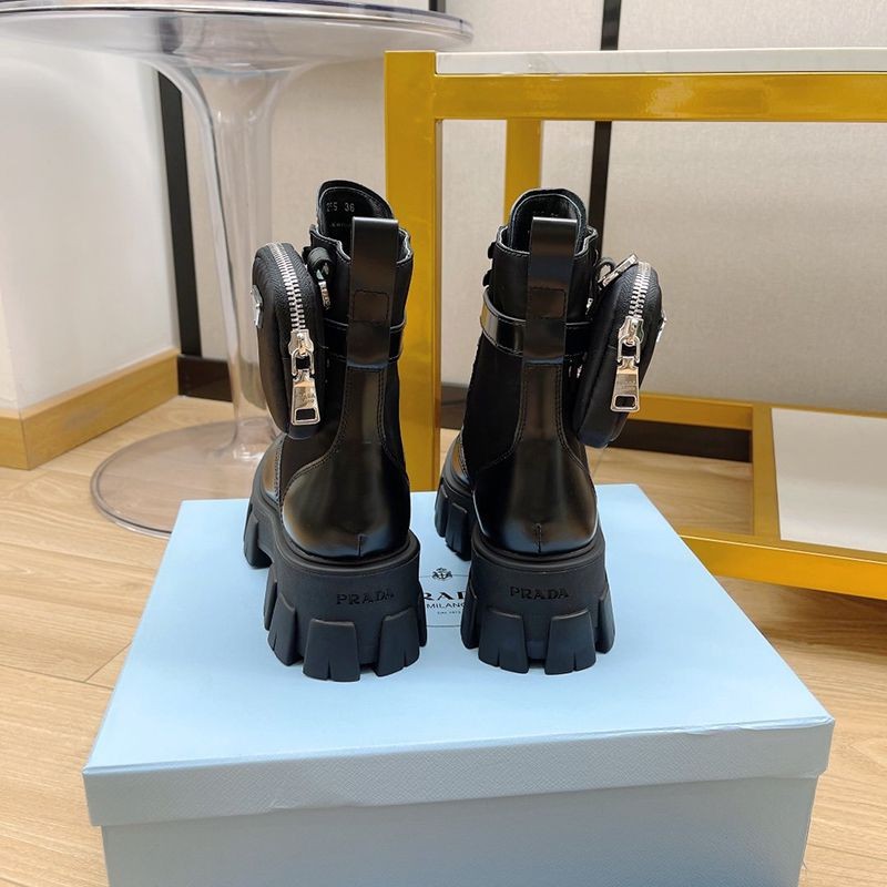 超話題!プラダ モノリス コピー ブラッシュドレザーxナイロン コンバットブーツ pur30762高い品質