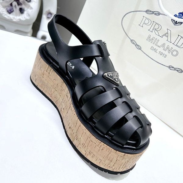 お洒落プラダ Rubber wedge platform sandals ウェッジサンダル 偽物 pur40331高い品質