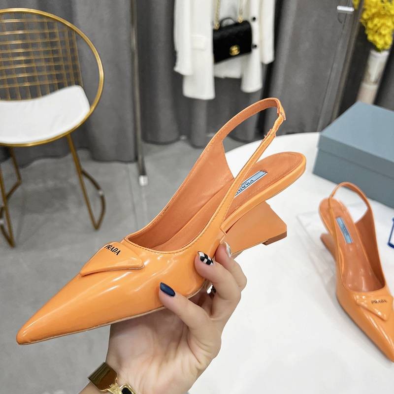 人気 最新 プラダ トライアングルロゴ パンプスサンダル コピー 多色 pur65071