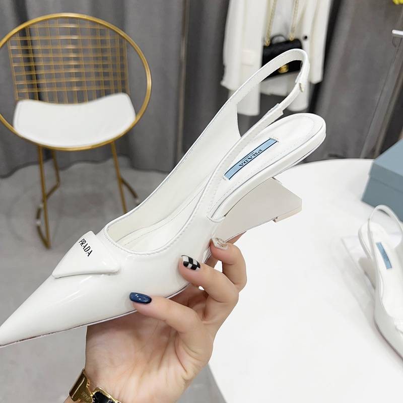 人気 最新 プラダ トライアングルロゴ パンプスサンダル コピー 多色 pur65071