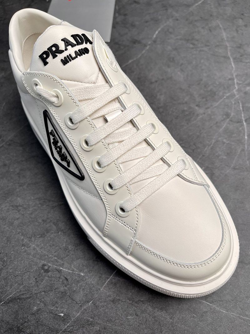 ★日本!!人気！プラダ レザー スニーカー コピー pux23495N級品