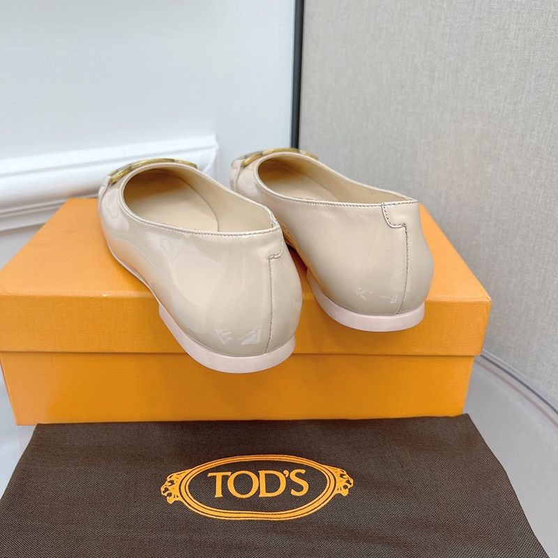 【日本未発売】トッズ チェーンモチーフ フラットシューズ スーパーコピー toi78205通販