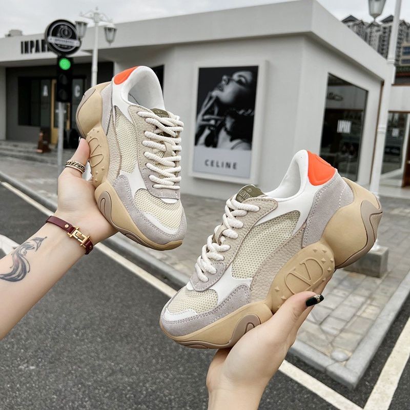 ☆超人気☆ヴァレンティノ コピー バレンチノガラバーニ VLTN ロゴ バウンス スニーカー Vum55232最高級