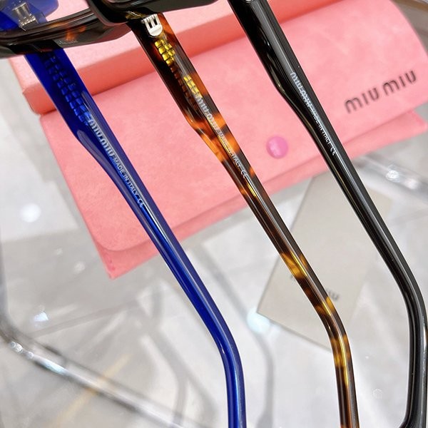 注目度抜群！ミュウミュウ サングラス 偽物 8842 myo92234N級品