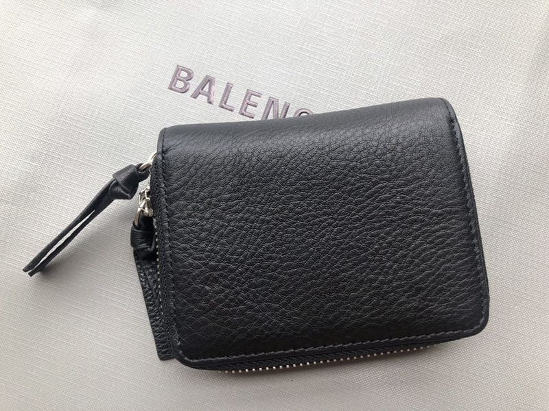 ★関税込★バレンシアガ 財布 偽物★ロゴ CASH ファスナー 財布 bao73136通販