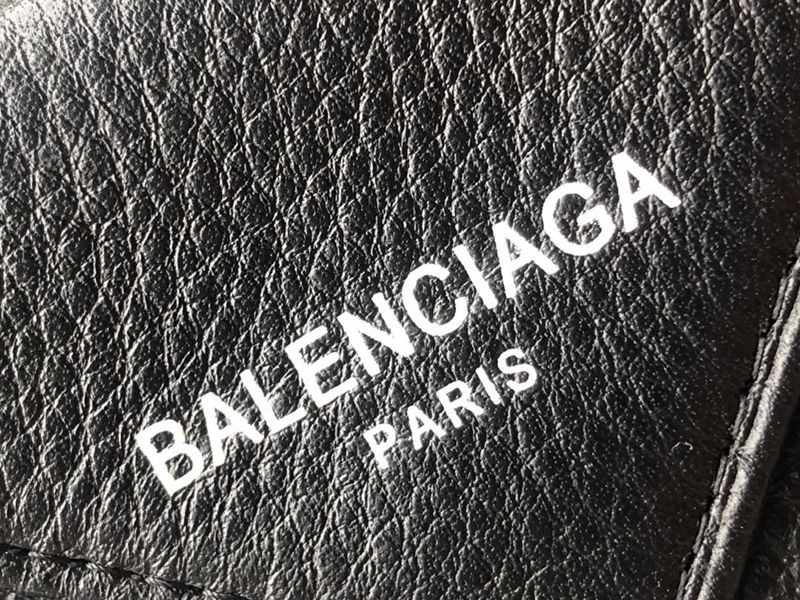 大人気！バレンシアガ 財布 コピー ペーパー ミニウォレット baq86029N級品
