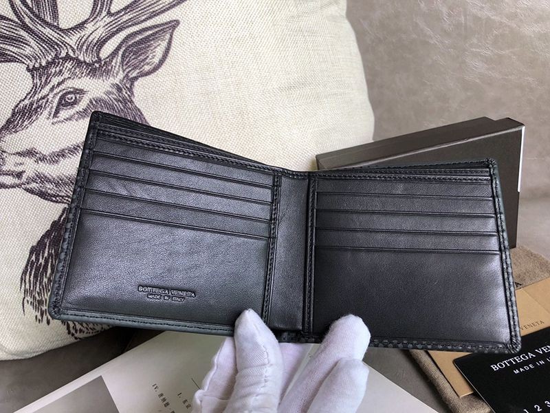 入手困難ボッテガヴェネタ 二つ折りウォレット スーパーコピー bow32212高い品質