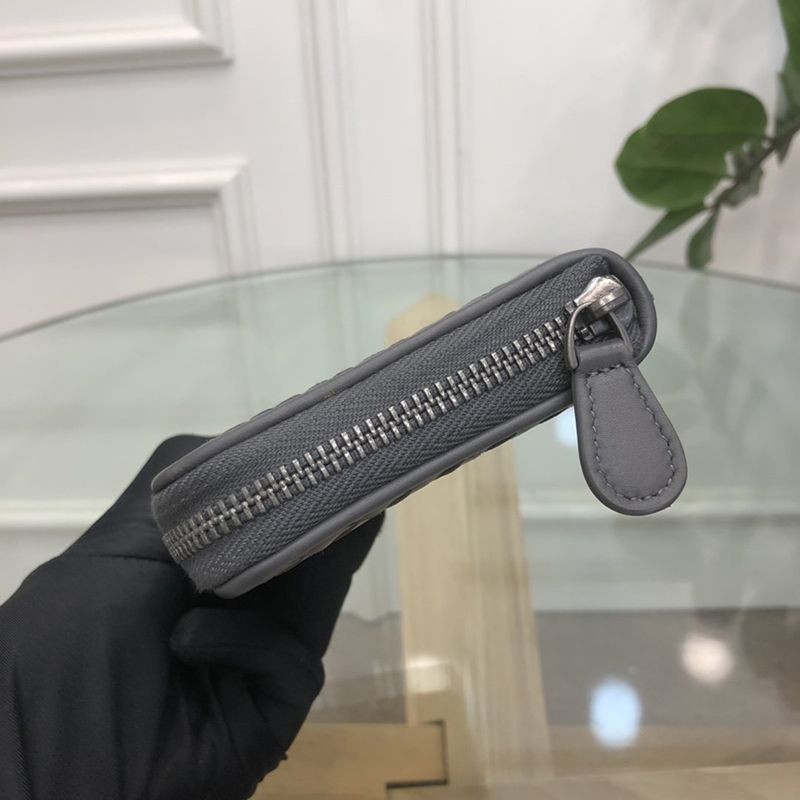 入手困難ボッテガヴェネタ ジップアラウンドウォレット 偽物 bow65675高い品質